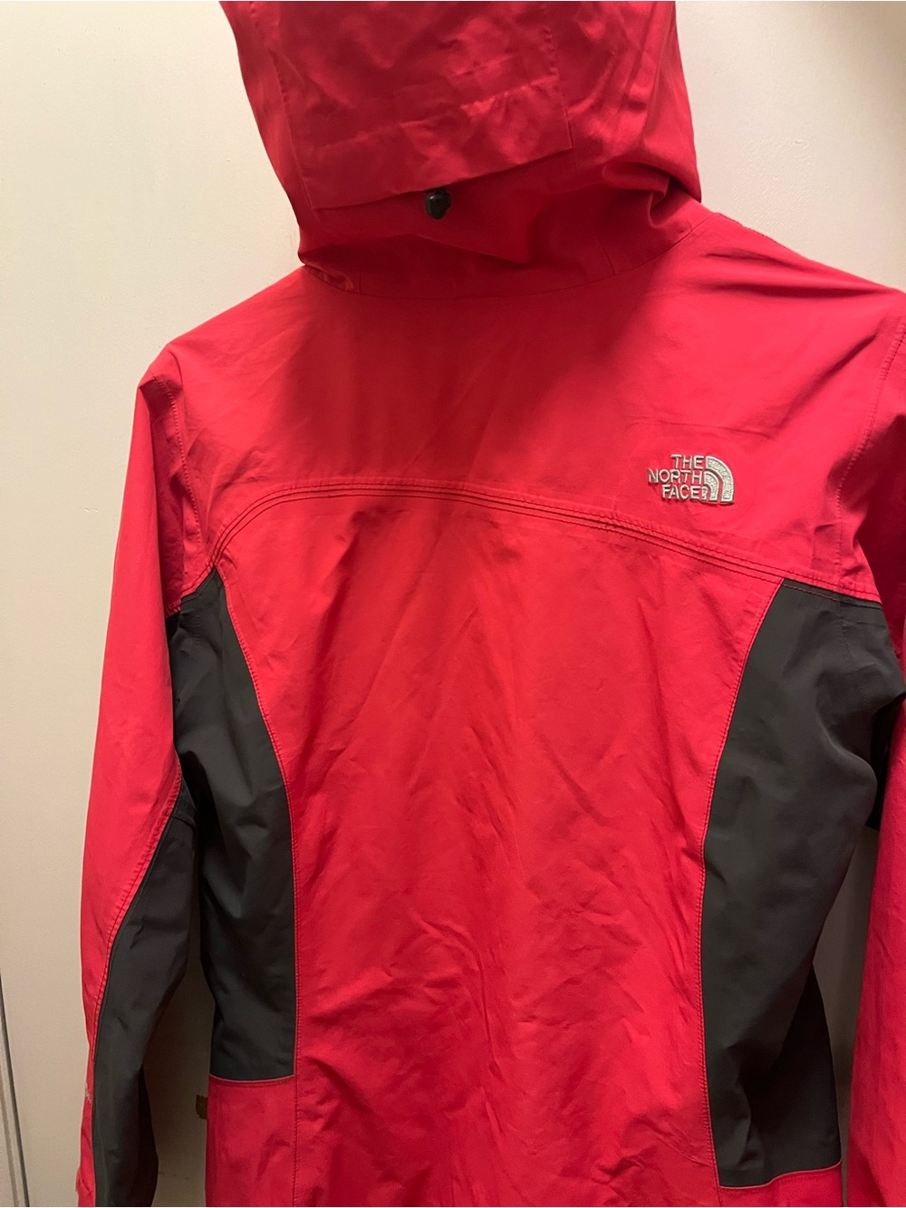 The North Face coral and gray Hooded Shell Jacket - Picture 6 of 6